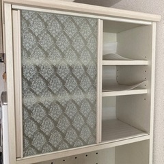 食器棚の画像
