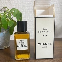 CHANEL N゜5オードトワレ（未使用品）10年物の画像