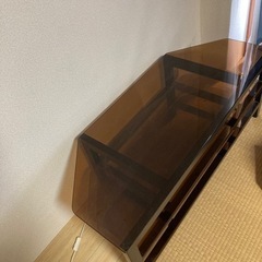 【無料】高級3段ガラステレビ台の画像