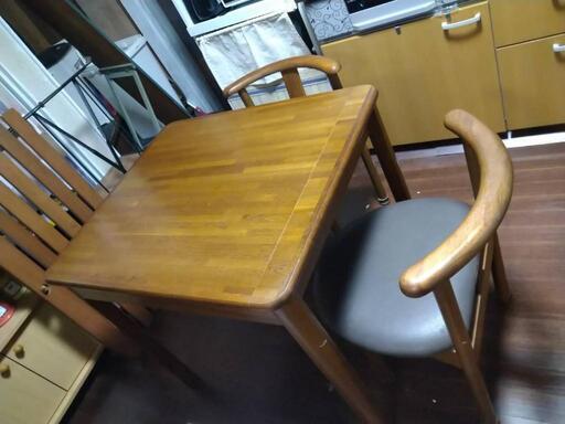 伸長式ダイニングテーブル イス2客