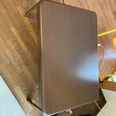こたつ机(コタツの機能は壊れてます！)の画像