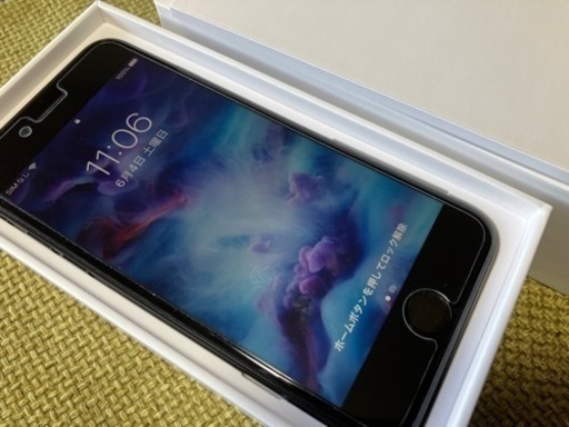 価格相談可能★美品Apple iPhone7 32GB ブラック　ケース(ブラック型)付