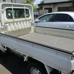 ハイゼット　トラック　走行距離少な目　バッテリー新品に交換しました　まだお問い合わせは可能になりますの画像