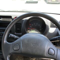 ハイゼット　トラック　走行距離少な目　バッテリー新品に交換しました　まだお問い合わせは可能になりますの画像