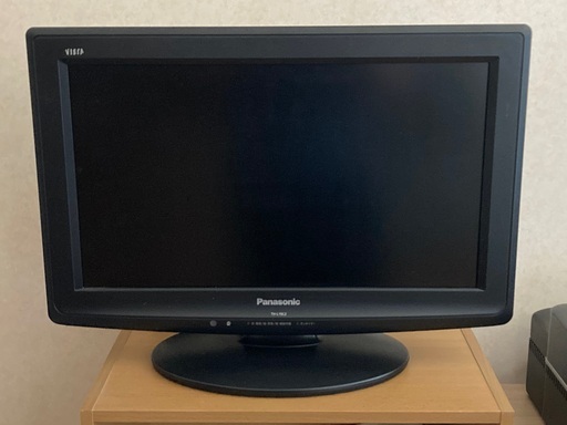 お話中です。液晶テレビ　パナソニック　TH-L19C2 2010年製