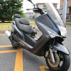 マジェスティ１２５　ＦＩ　の画像