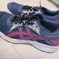 23cm asics スニーカー　運動靴の画像