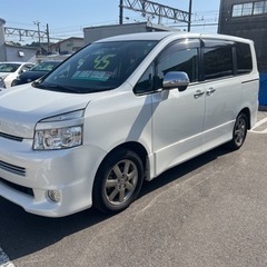 大人気70ヴォクシーZSキラメキ！両側パワースライドドア！ブラッ...