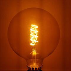 IKEAランプ　電球付きの画像