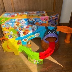 アンパンマン　GOGOミニカー　わくわく冒険ドライブ　とびだせバイキンじょうの画像