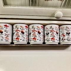 新品未使用　寿司の絵柄　ぐい呑み　おちょこ