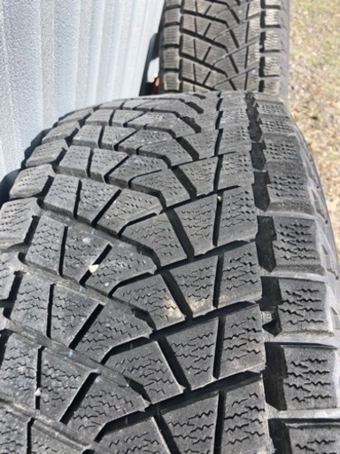 【引取希望】スタッドレスタイヤ　18インチ　265/60R18 フォードf150に履いていました