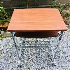 パソコンラックの画像