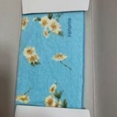 ◇各種ハンカチ　箱入り　新品のお品です。の画像