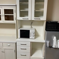 食器棚　ホワイト