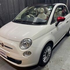 かわいいオープンカー　FIAT 500Cの画像