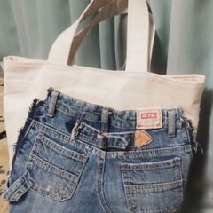 新品未使用　ジーンズリメイクトートバッグの画像