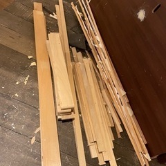 ツーバイ　パネルなど　解体した木材