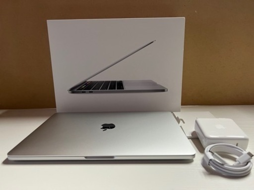 MacBook Pro 2020 Corei7 16gb 256gb 13インチ