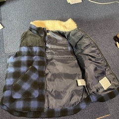 ユニクロ150ダウンベスト中古の画像