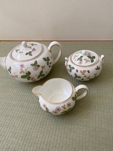 ウェッジウッド ワイルドストロベリー ティーポット シュガーポット クリーマー