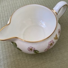 ウェッジウッド ワイルドストロベリー ティーポット シュガーポット クリーマーの画像