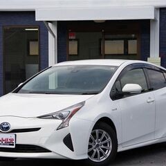 【自社ローン】大人気50プリウス　パール　オンライン商談審査契約OKの画像