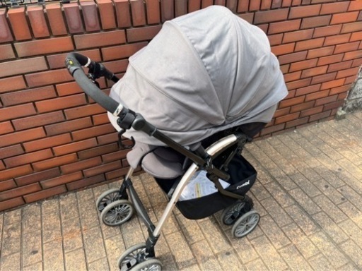 コンビ ベビーカー アンブレッタ 4キャス エッグショック【お値下げ中】