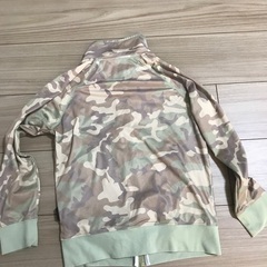 値下げ　水着　ｸｲｯｸｼﾙﾊﾞｰ ﾗｯｼｭｶﾞｰﾄﾞ 140cmの画像