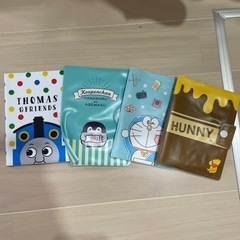 診察手帳　カードケース　トーマス　こうぺんちゃん　ドラえもん　プーさん