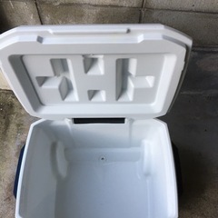 コールマン　クーラーボックス　ホイールクーラー50QTの画像