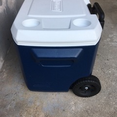 コールマン　クーラーボックス　ホイールクーラー50QTの画像