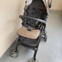 中古アップリカ パタン ベビーカーの画像