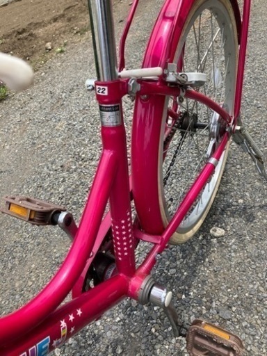 ２２インチ　子供用自転車　レッド