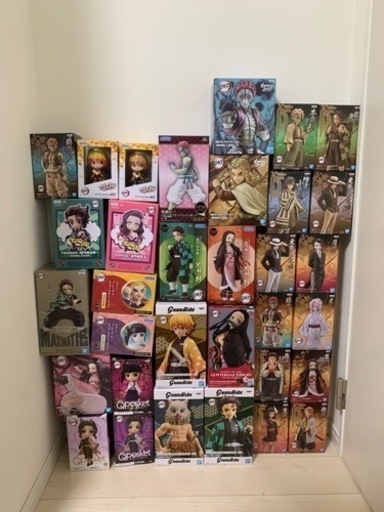 鬼滅の刃フィギュア1個700円です