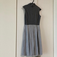 女性の服
の画像
