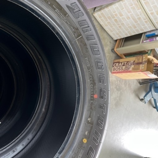 GUN125 ハイラックス　新車外し　265/60R18 ほぼ新車外し☆トヨタ GUN125 ハイラックス GRスポーツ 純正 265/60R18