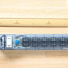 テーブルタップ/電源タップ(2.5m、六口)の画像