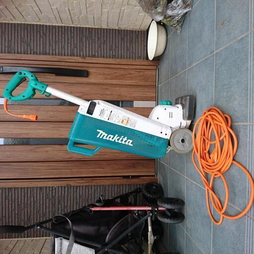 マキタ  電動芝刈機