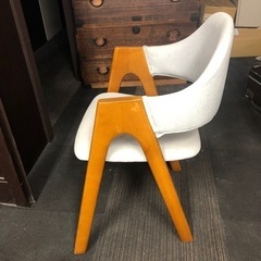 無料　肘掛け付き椅子　2脚（１つだけでも🆗）の画像