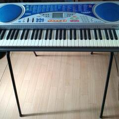 カシオ　電子キーボード（ピアノ）
