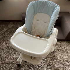 コンビ　ハイローチェア