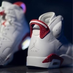 Nike Air Jordan 6 "White and University Red/Red Oreo"の画像