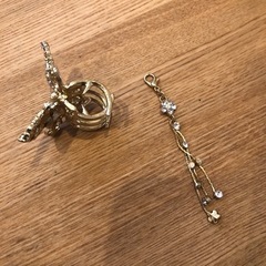 ヘアアクセサリーの画像