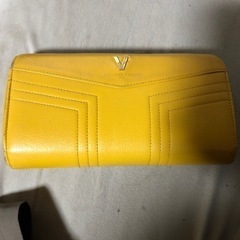 ヴァレンティノ 財布