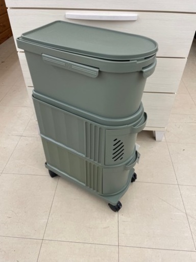 ☆359 Tupperware タッパーウェア デイリーストッカー キッチン