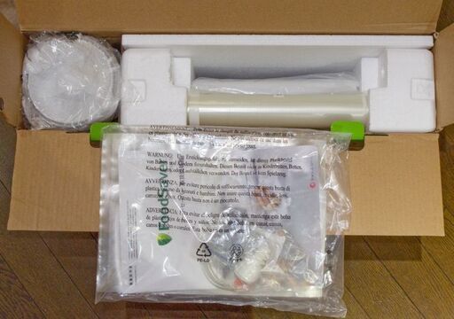 新品未使用 FoodSaver フードセーバー V2040 おまけに28cm専用ロール2本付き 真空パック
