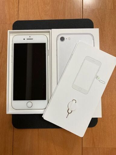 iPhone 7　32GB