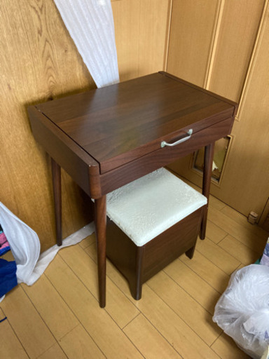ドレッサー 小型　コンパクト