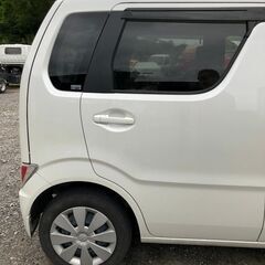 令和元年式　ワゴンR ドア　部品取り　右後方ドア
